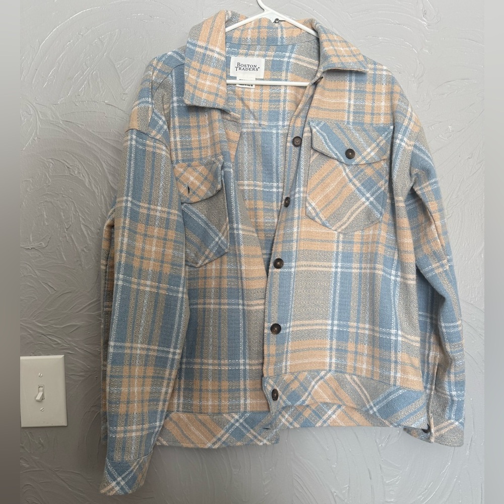 Women’s Medium Plaid Button-Up Jacket